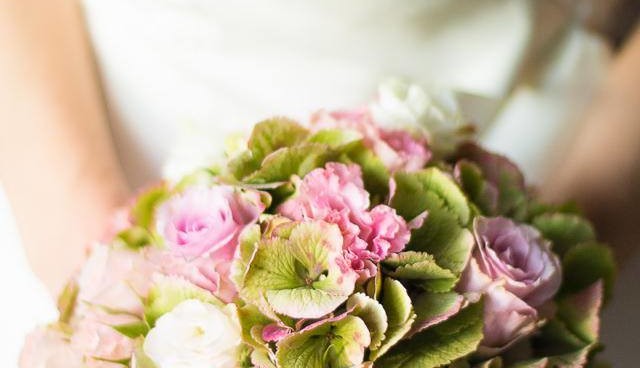 bouquet di ortensie e rose